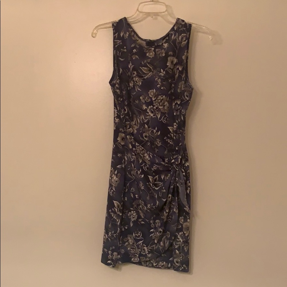 Nice gray and white flower dress